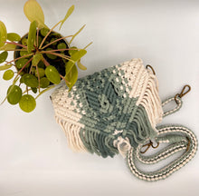 Load image into Gallery viewer, Macramé Cross Body Bag