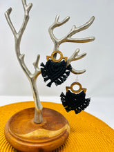 Load image into Gallery viewer, Macramé Earrings | Fringe Fan Black