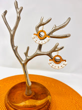 Load image into Gallery viewer, Macramé Earrings| Fringeless Natural Color