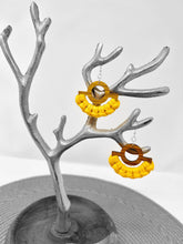 Load image into Gallery viewer, Macramé Earrings| Fringeless Dandelion