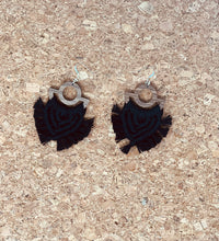 Load image into Gallery viewer, Macramé Earrings | Fringe Fan Black