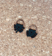 Load image into Gallery viewer, Macramé Earrings | Fringe Tuscany Green