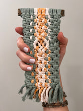 Load image into Gallery viewer, Macramé Sunglasses Case