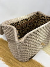 Load image into Gallery viewer, Macramé  Handbag
